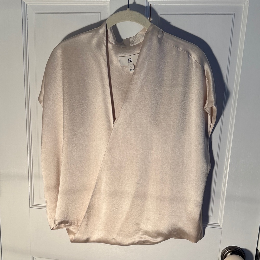 Banana Republic Satin Light Champagne Blouse